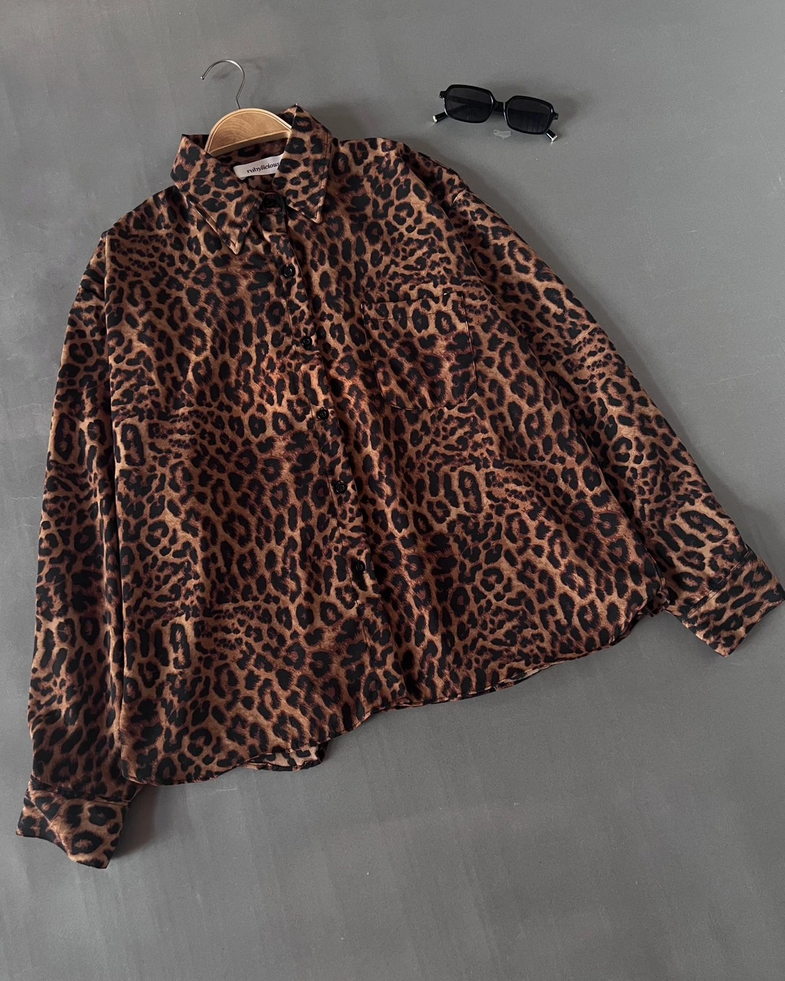 Hanera Leopard Shirt Kode 2125 Brown