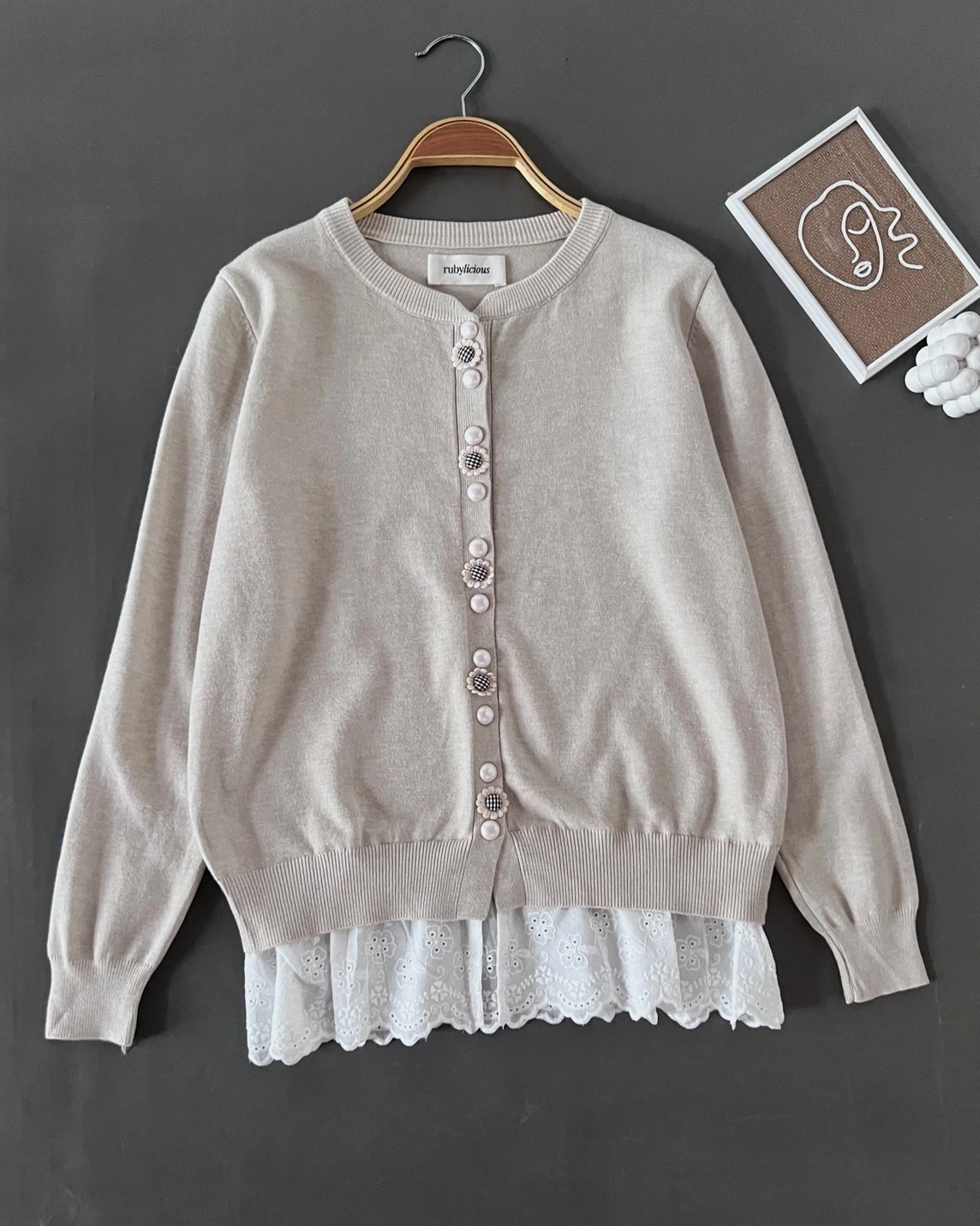 Alternative view of Dhefa Cardi Kode 362P Beige