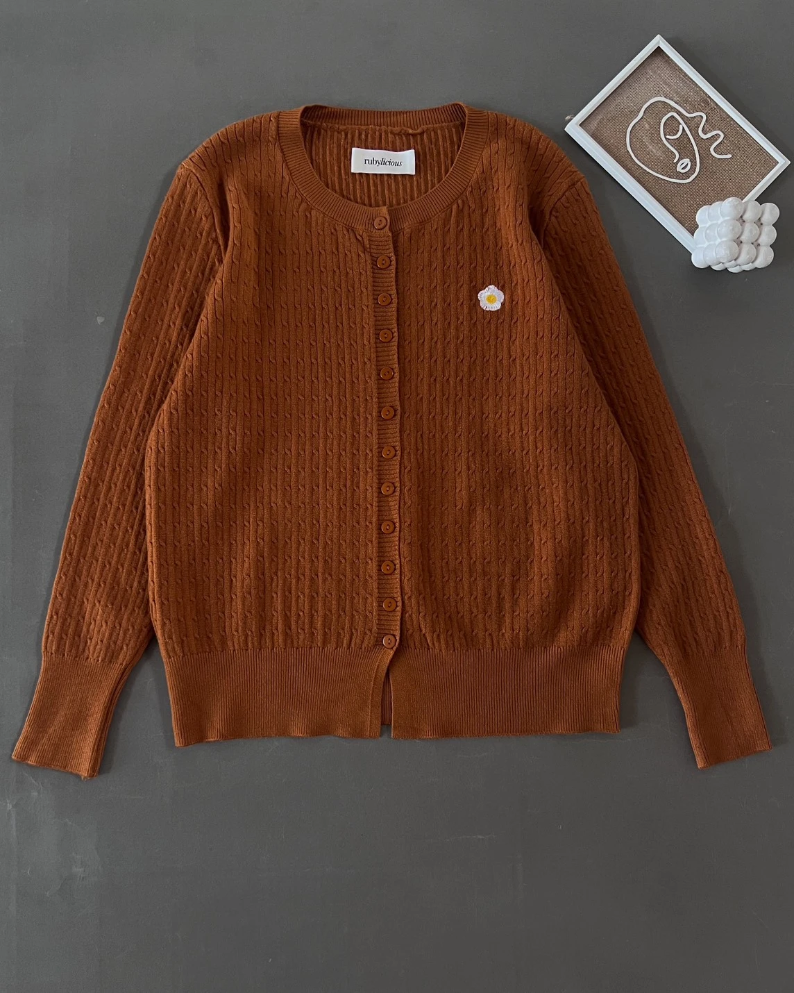 Alternative view of Precia Cardi Kode 359 O Brown