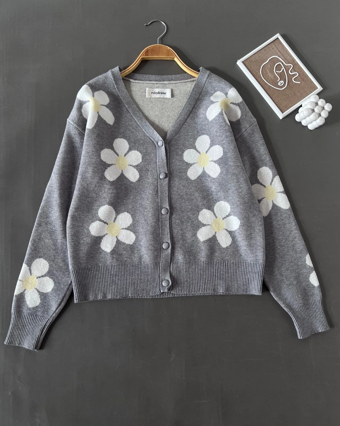 Alternative view of Qelra Cardi Kode 388P Misty Grey