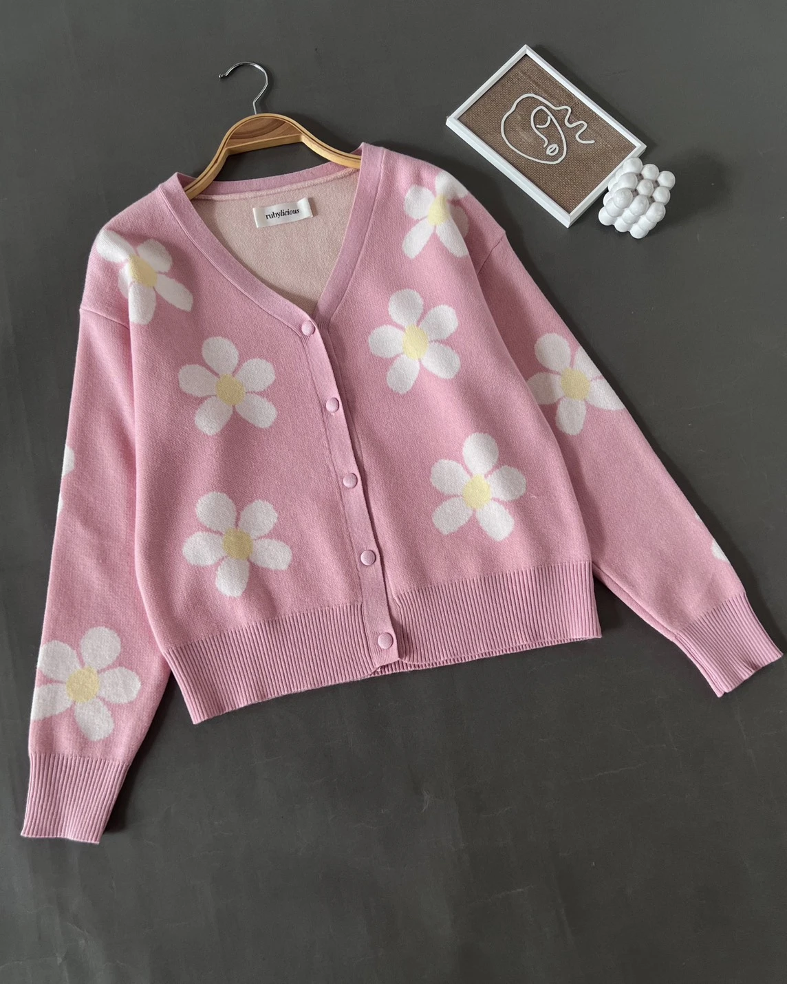 Alternative view of Qelra Cardi Kode 388P Pink