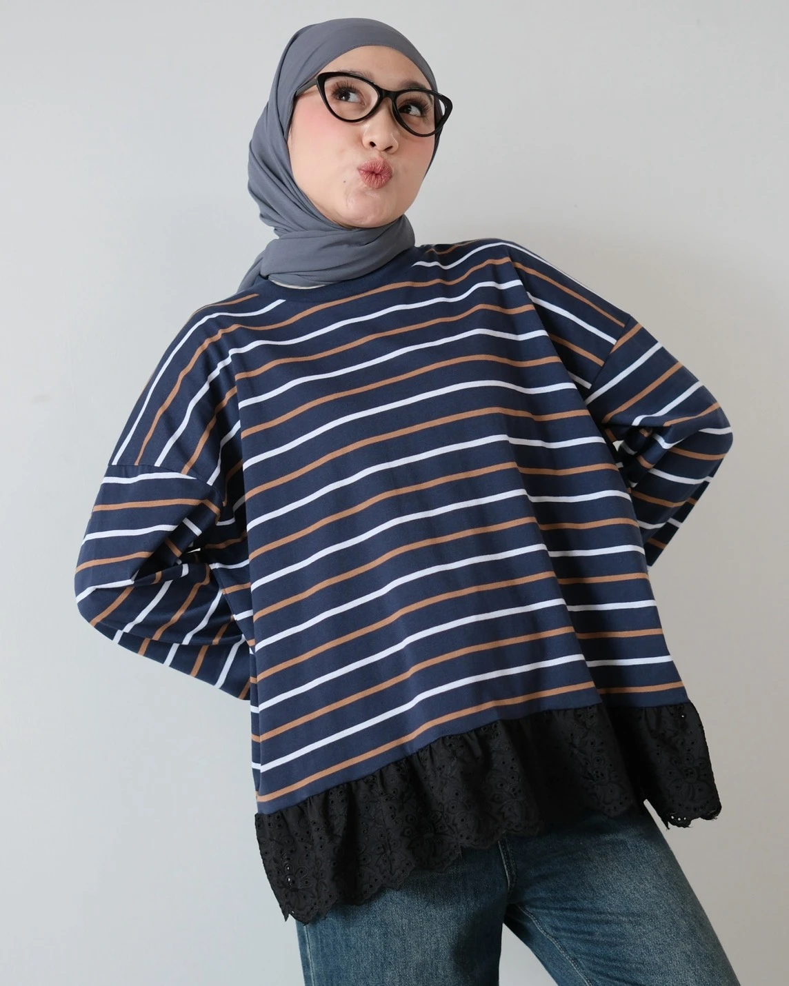Alternative view of Ohio Longsleeve Navy Small