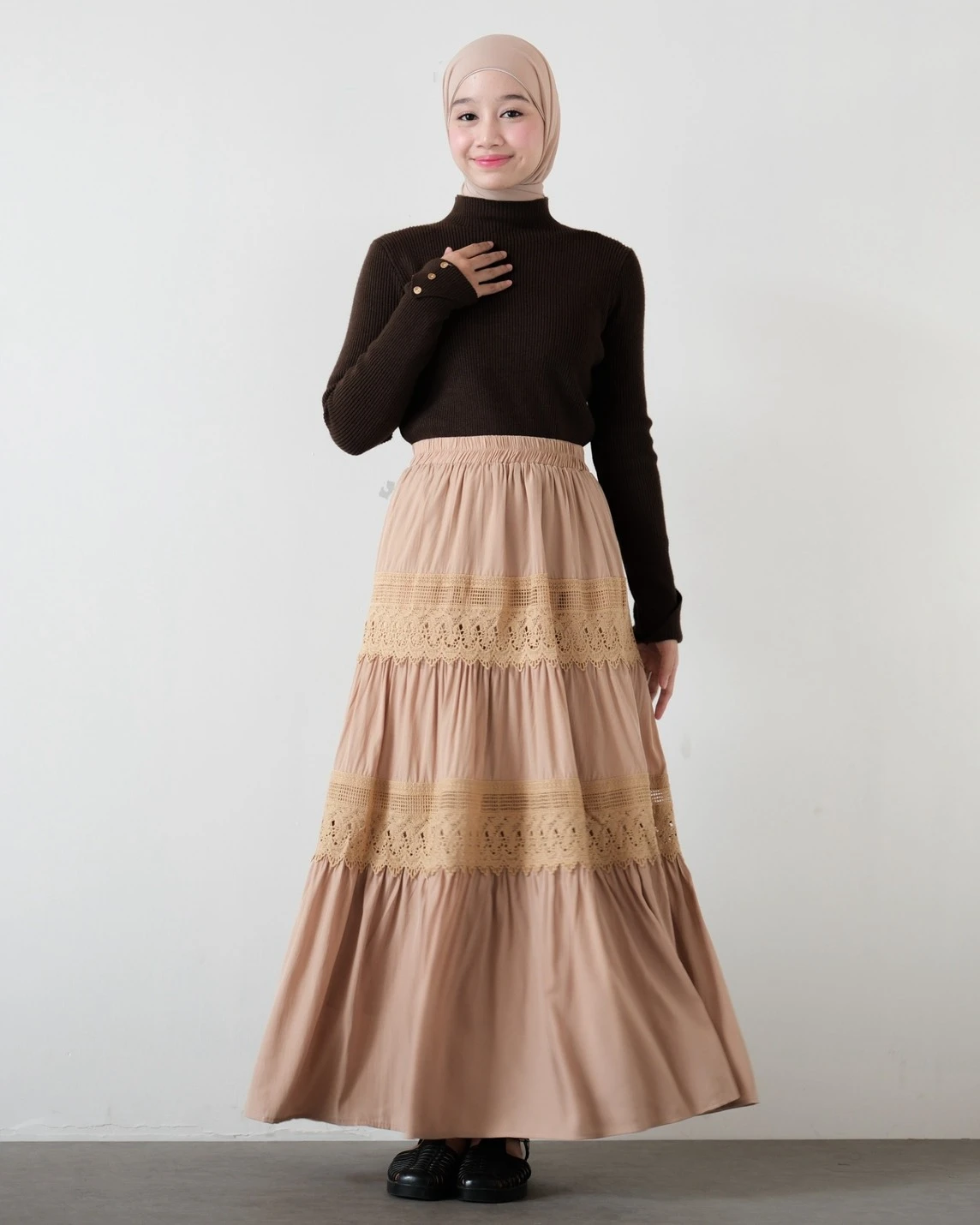 Alternative view of Lodifa Skirt Kode 168N Milo