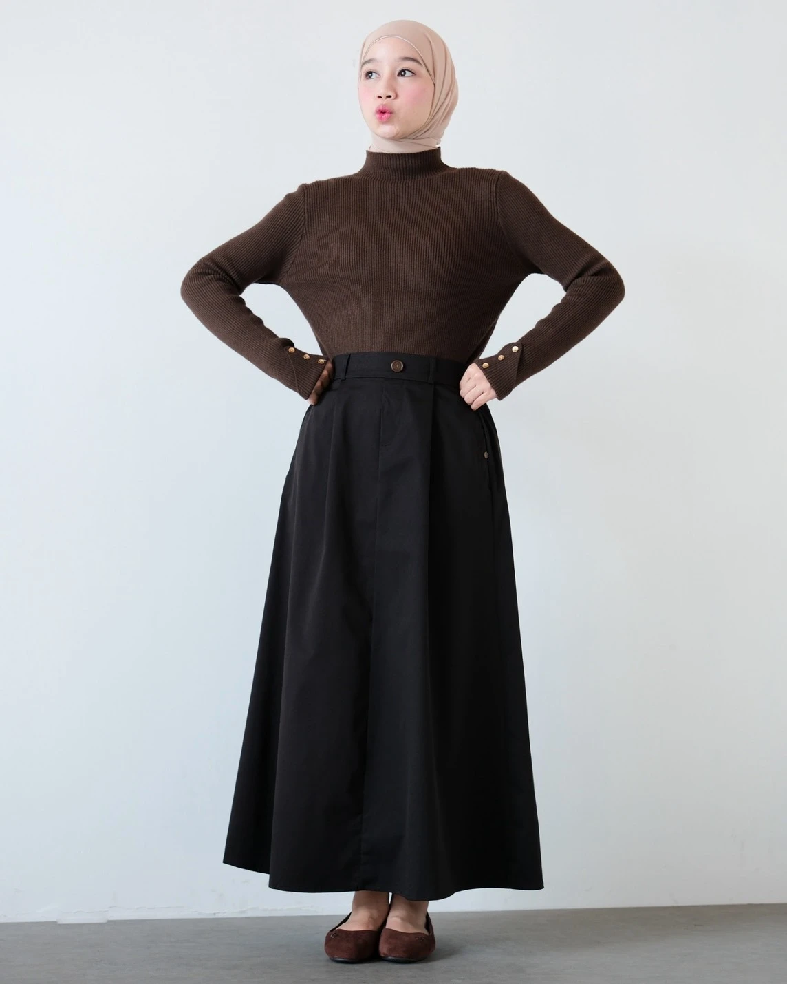 Canary Skirt Kode 229N Black